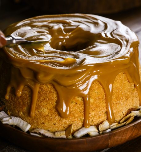 Bolo de Tapioca com Doce de Leite