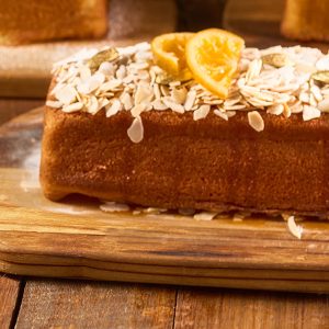 Bolo Inglês de Amêndoa com laranja