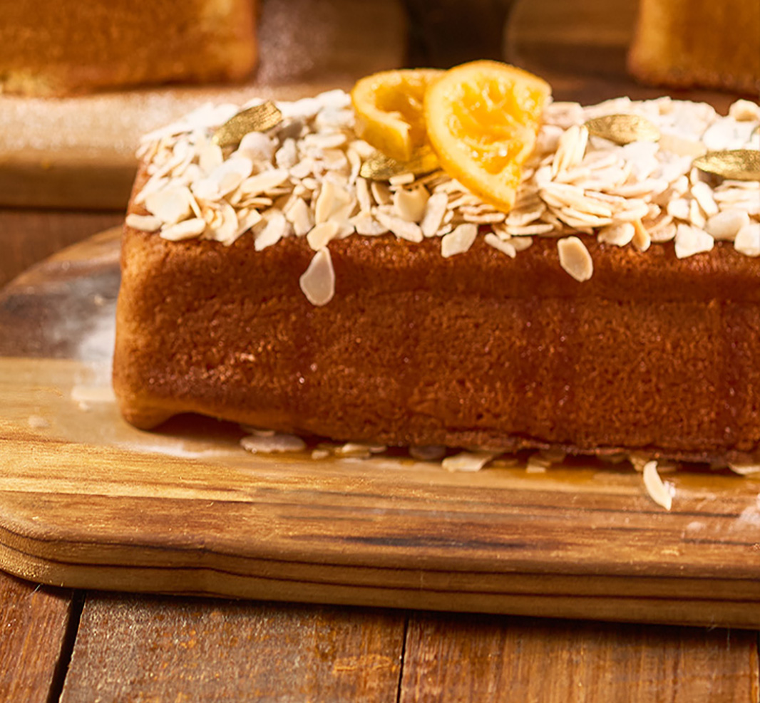 Bolo Inglês de Amêndoa com laranja